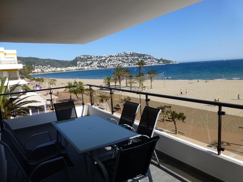 Inmosantos Oasis A5 Apartman Roses Szoba fotó