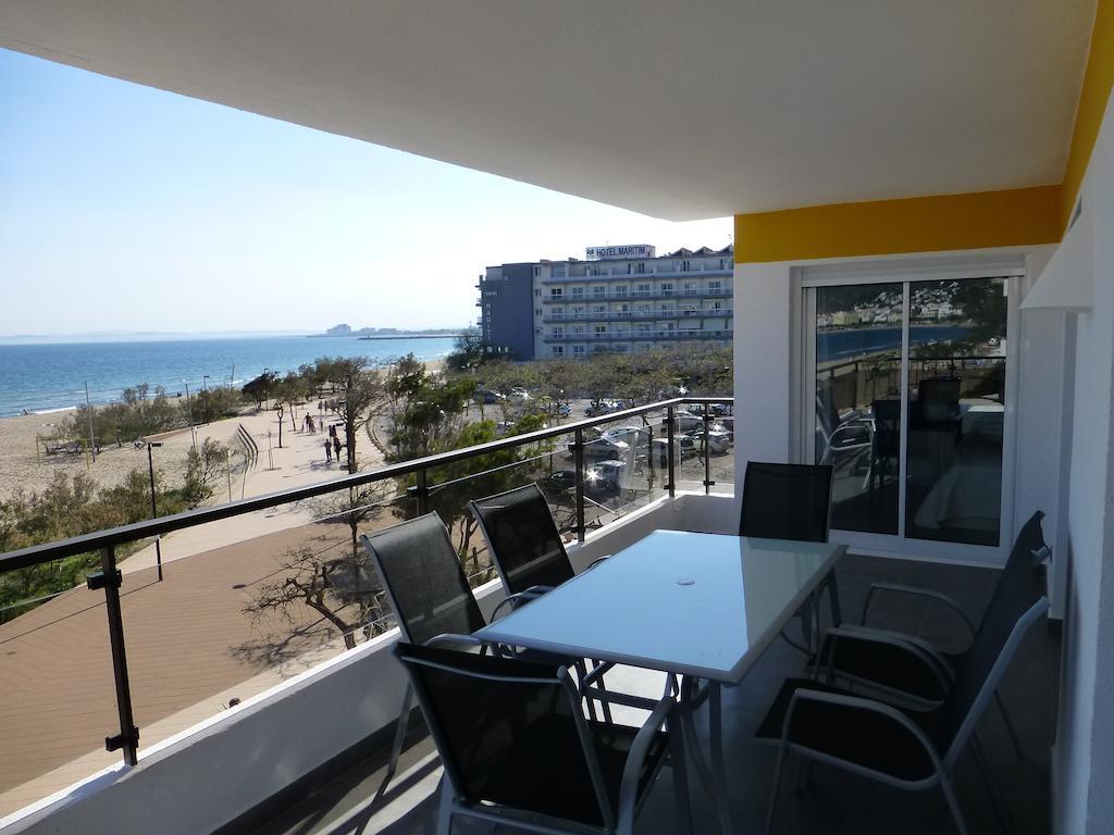 Inmosantos Oasis A5 Apartman Roses Szoba fotó