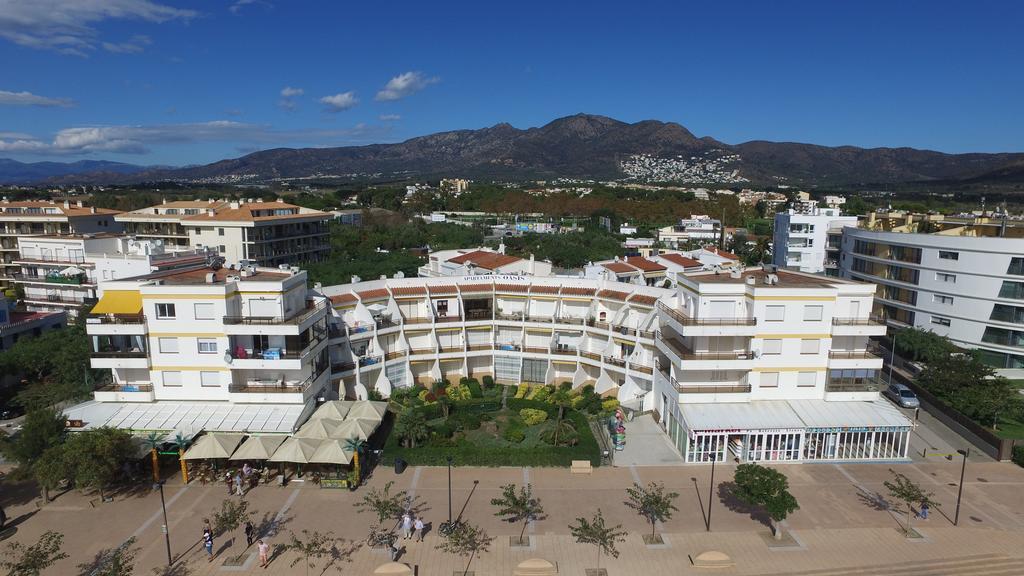 Inmosantos Oasis A5 Apartman Roses Kültér fotó